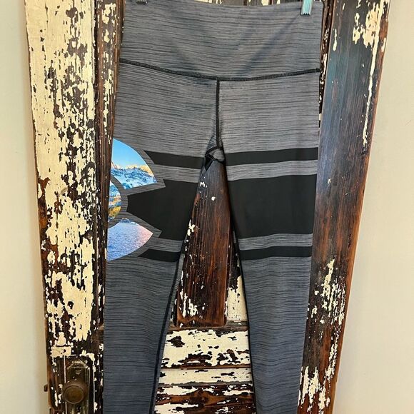 Women’s Colorado Limited Colorado state flag size Medium llAlpenglow yoga pants - Picture 1 of 8